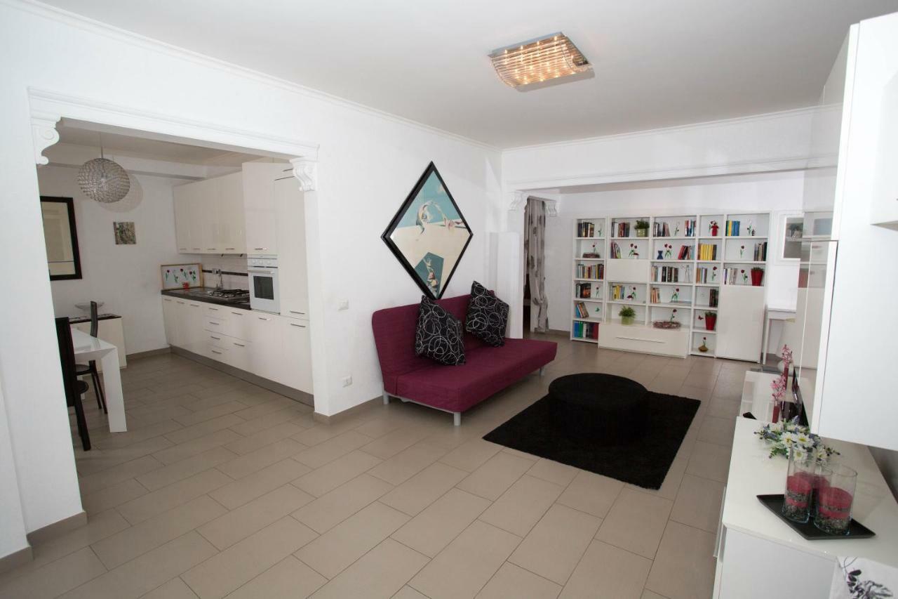 Appia Tourist Apartment Rome Buitenkant foto