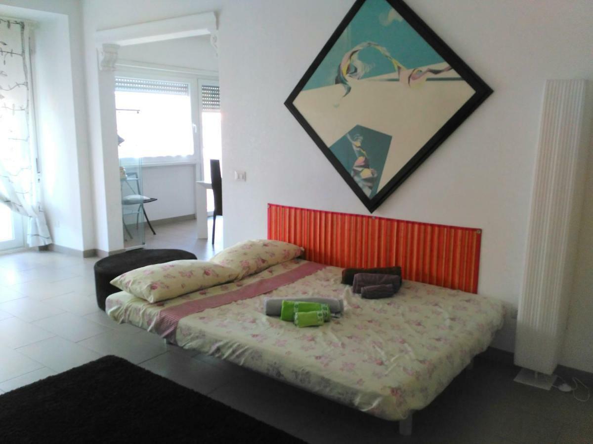 Appia Tourist Apartment Rome Buitenkant foto