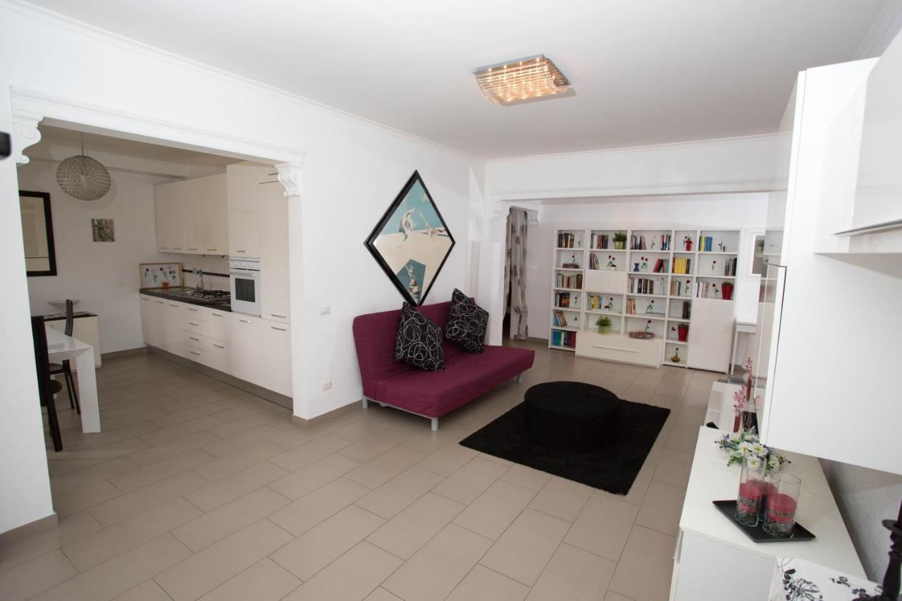 Appia Tourist Apartment Rome Buitenkant foto